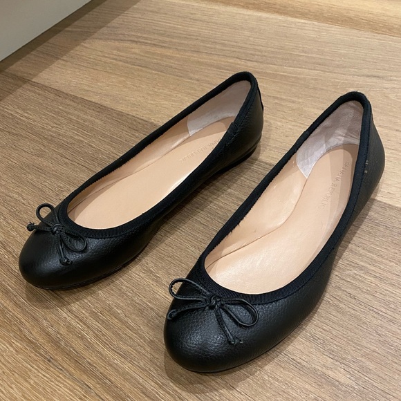 Banana Republic ballet flats size 6 - Picture 2 of 4